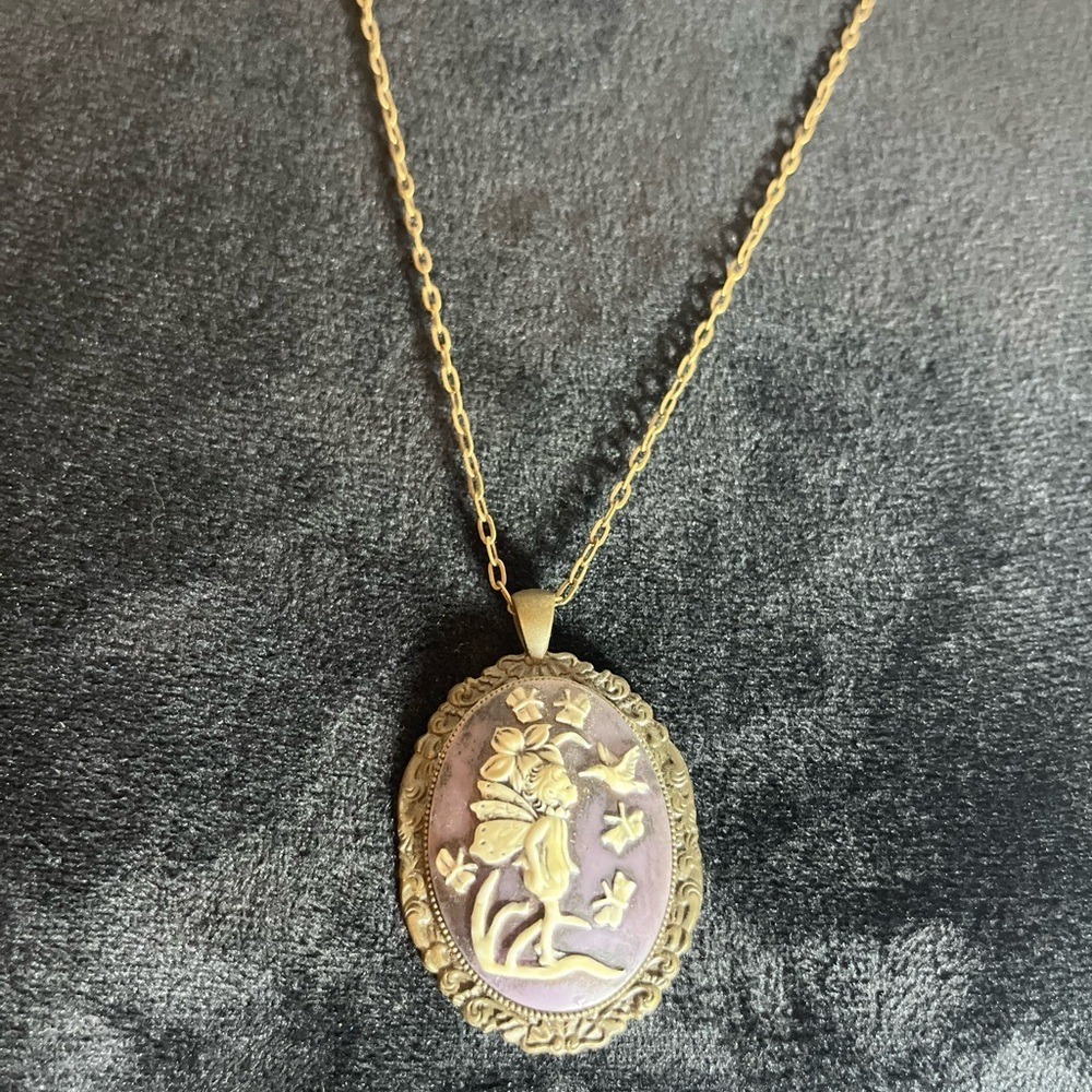Vintage Style Fairy Cameo Necklace Purple Bronze Tone‎ Hummingbird Pendant